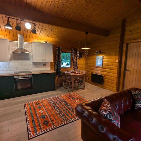 Pineshadow Lodge-Dog Friendly Kenwick Park Louth Louth  Eksteriør bilde